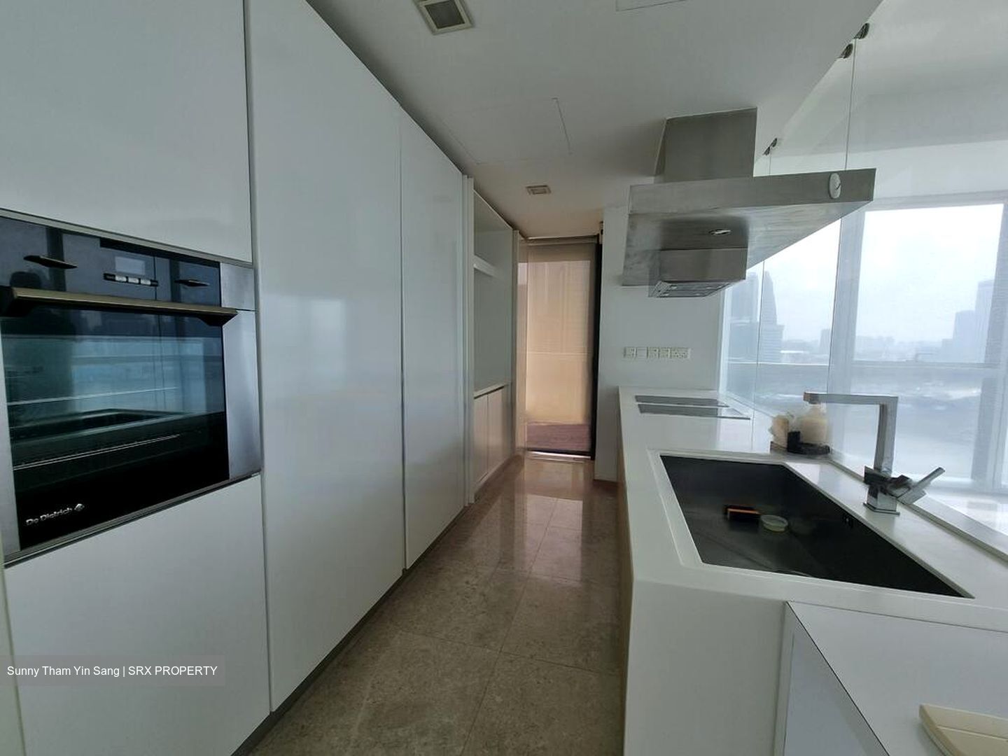 Marina Bay Residences (D1), Condominium #639429261